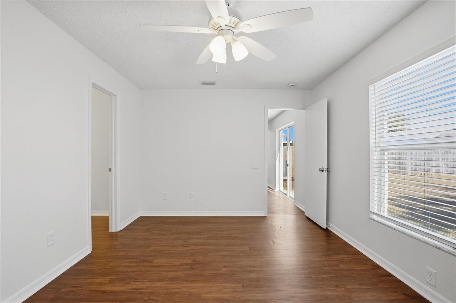 Image 21 of 34 For 12519 Dawn Vista Drive