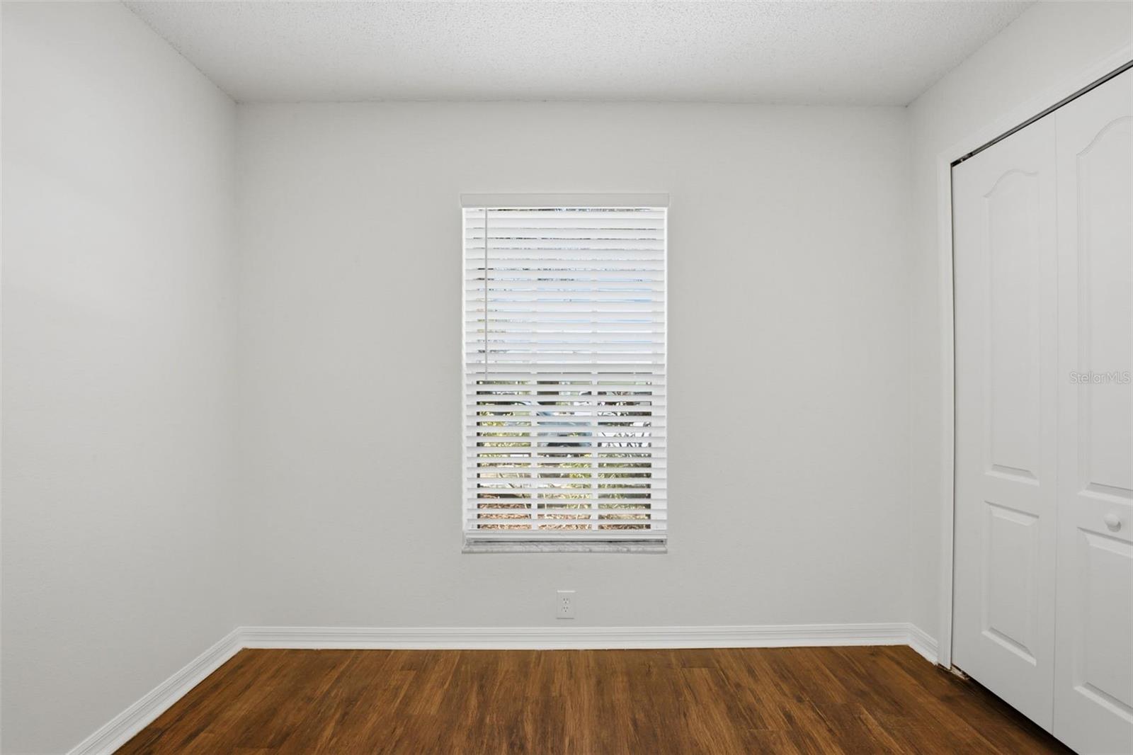 Image 27 of 34 For 12519 Dawn Vista Drive