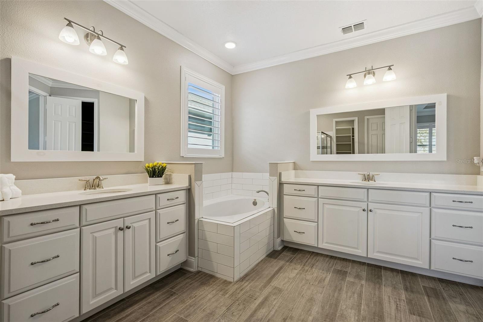 Image 16 of 61 For 2169 Bay Line Road