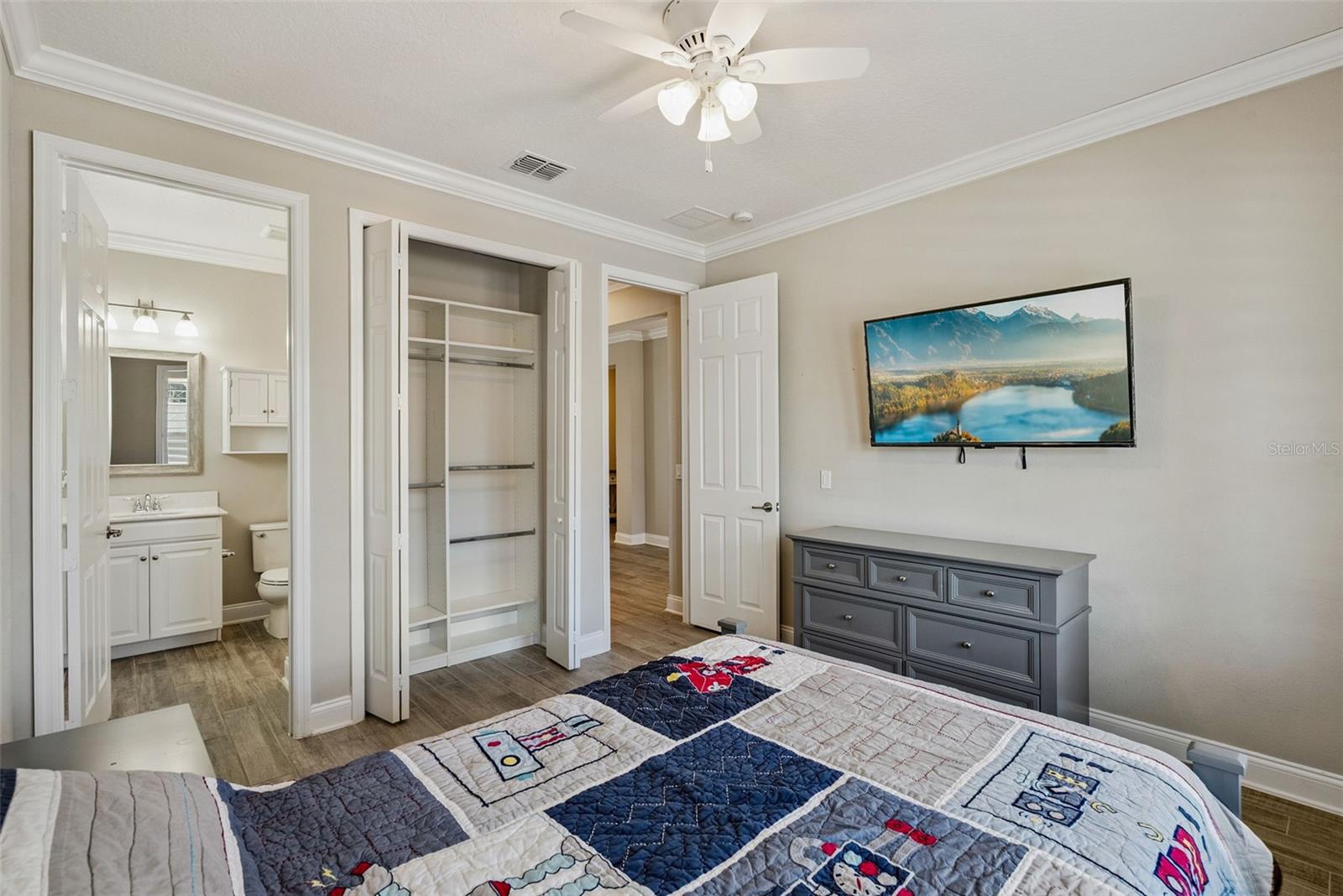 Image 23 of 61 For 2169 Bay Line Road