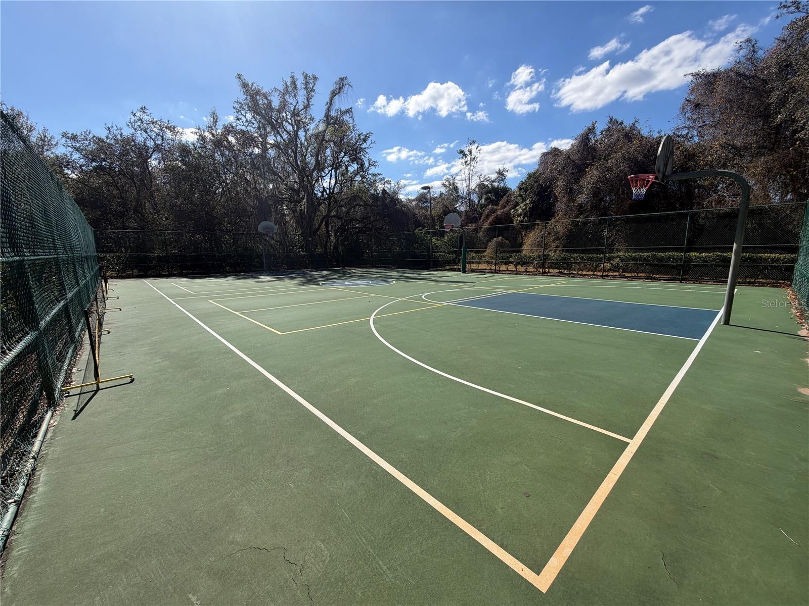 Image 19 of 20 For 8836 Dunes Court 206