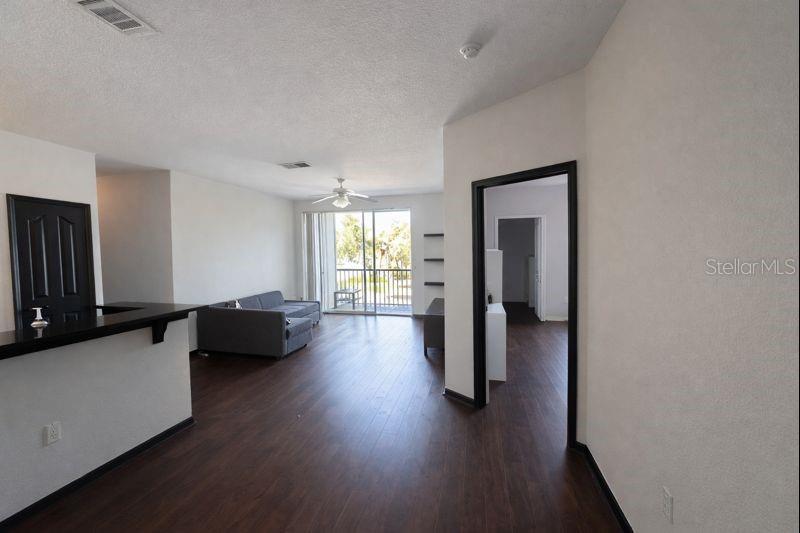 Image 5 of 20 For 8836 Dunes Court 206