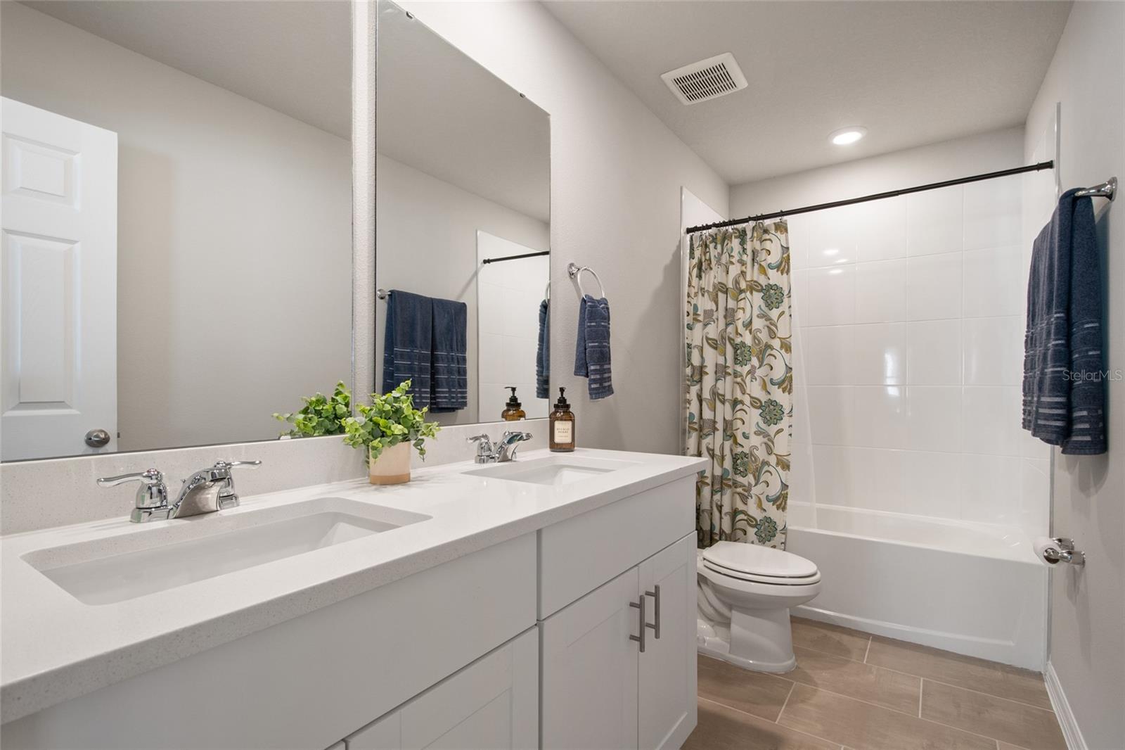 Image 47 of 67 For 370 Whistling Duck Trail