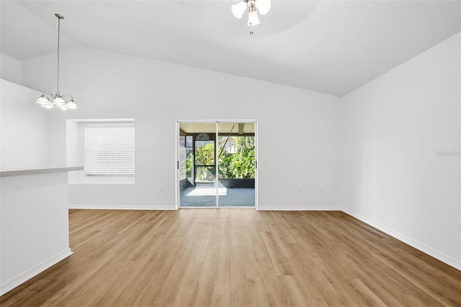 Image 10 of 35 For 10835 Peppersong Drive