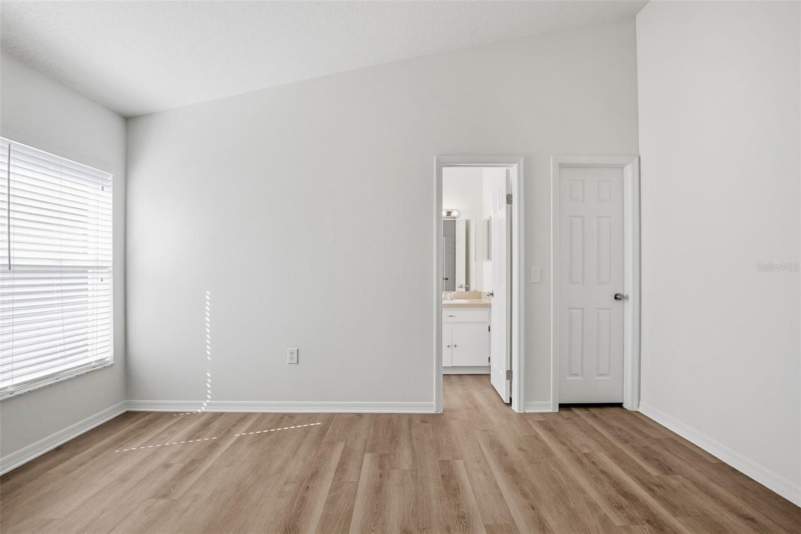 Image 20 of 35 For 10835 Peppersong Drive