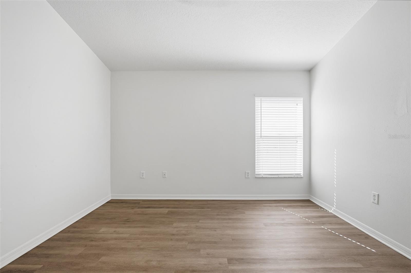 Image 21 of 35 For 10835 Peppersong Drive