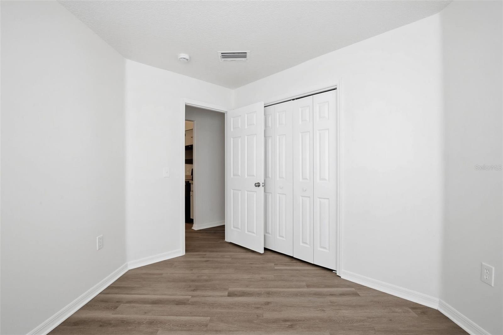 Image 25 of 35 For 10835 Peppersong Drive