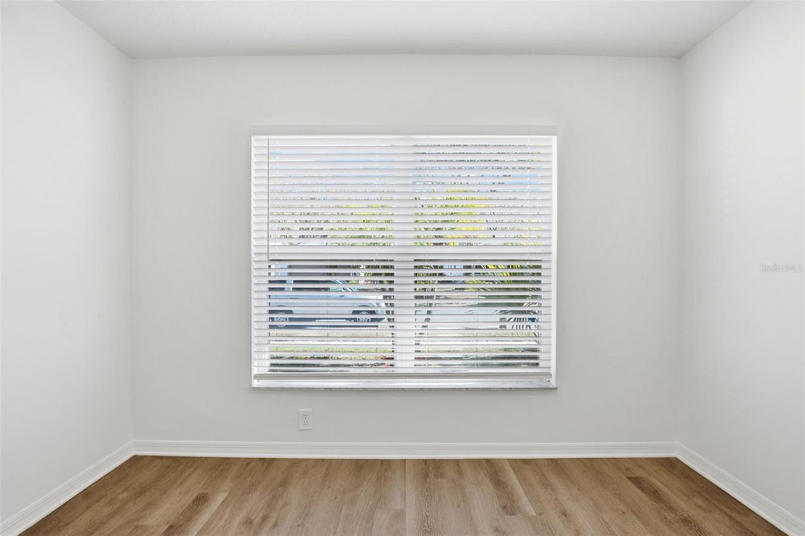 Image 27 of 35 For 10835 Peppersong Drive