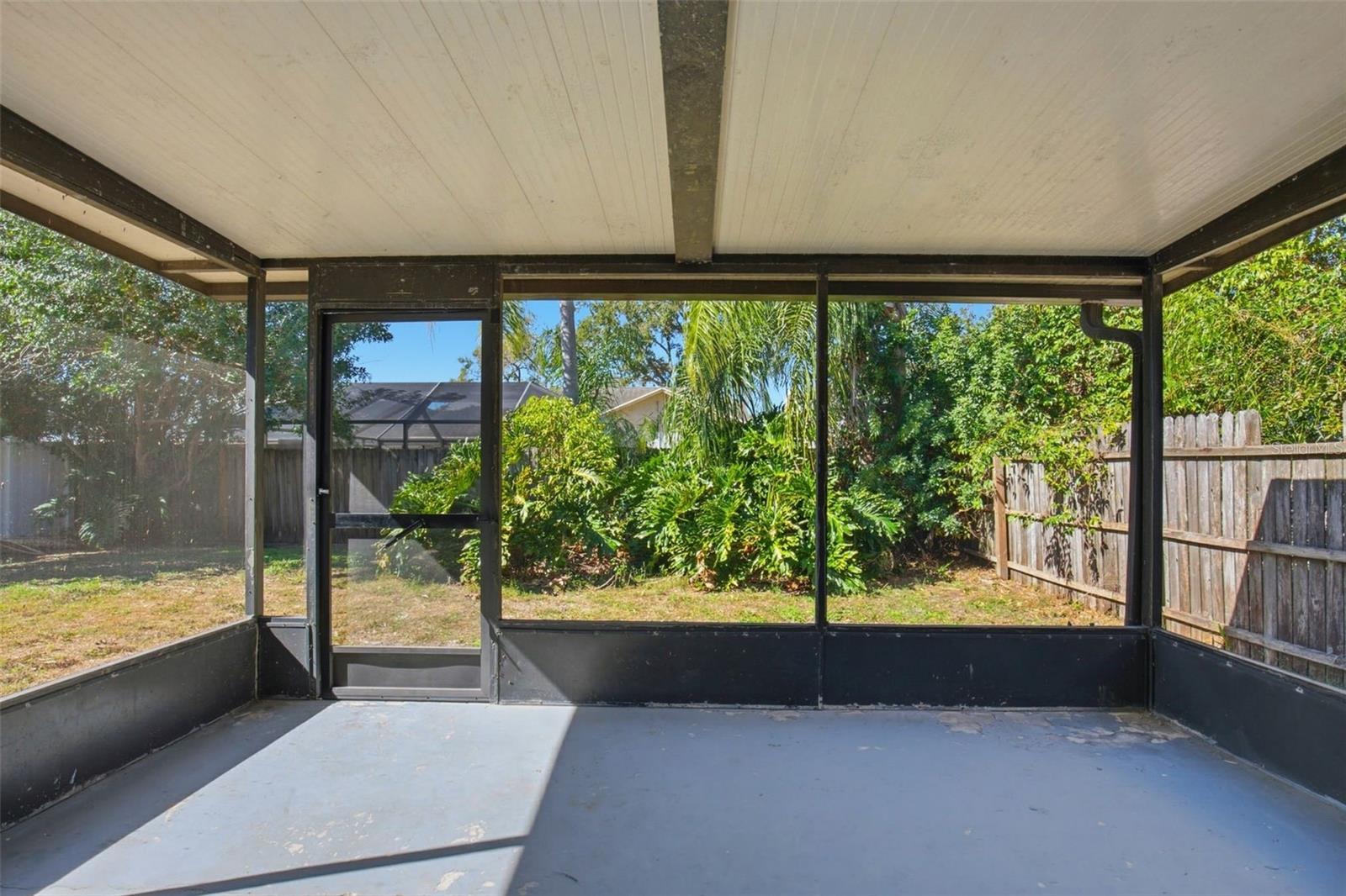 Image 32 of 35 For 10835 Peppersong Drive