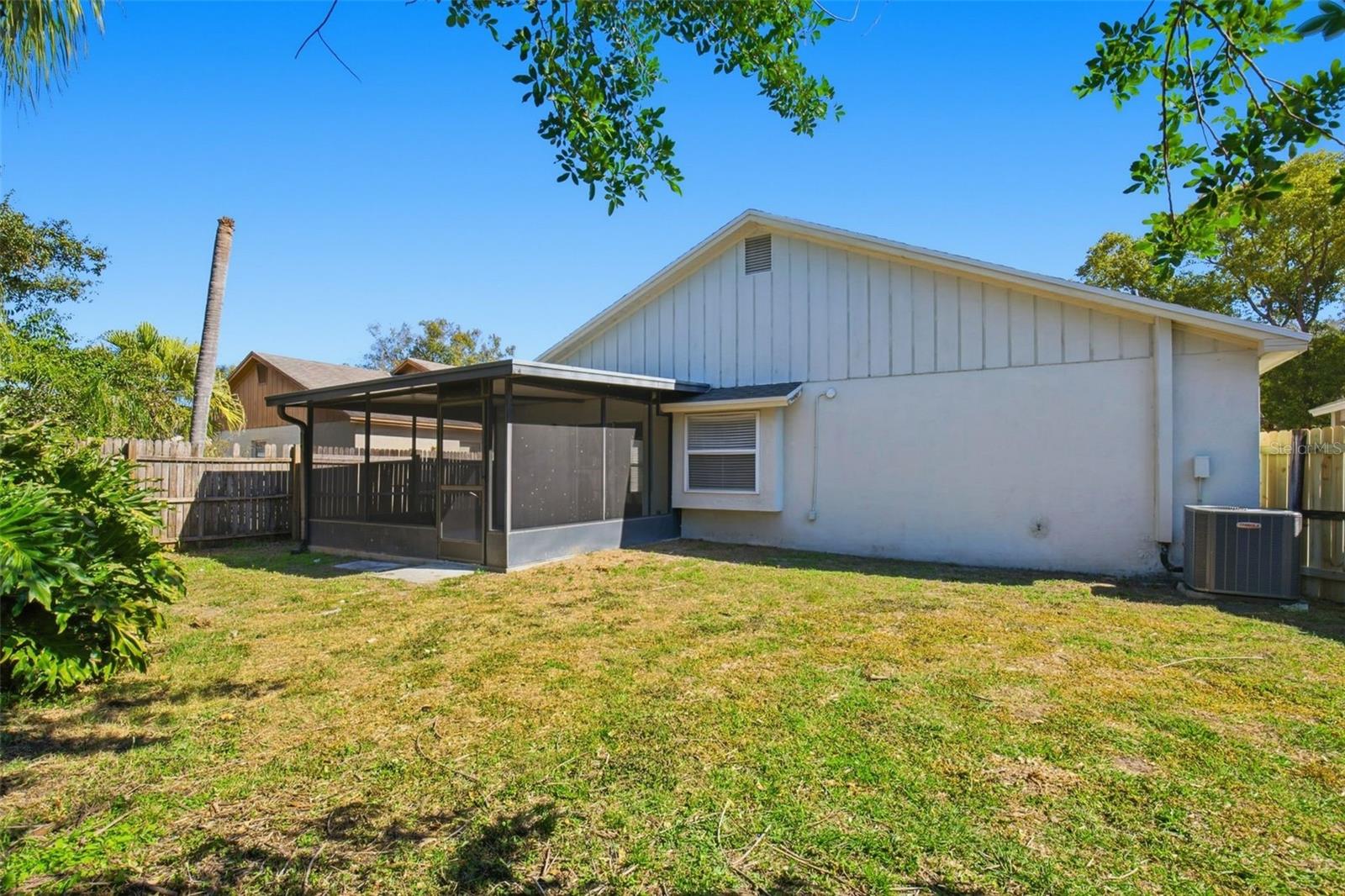 Image 33 of 35 For 10835 Peppersong Drive