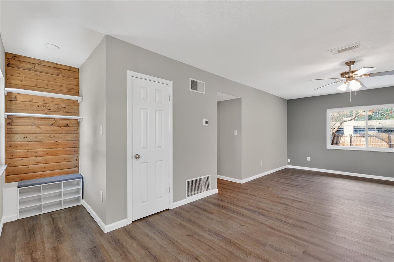 Image 13 of 34 For 3201 Joyann Street