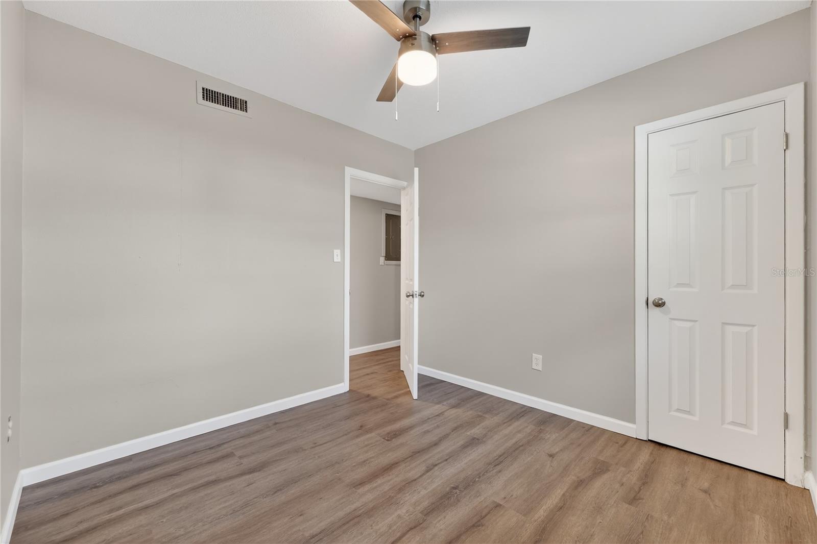 Image 23 of 34 For 3201 Joyann Street