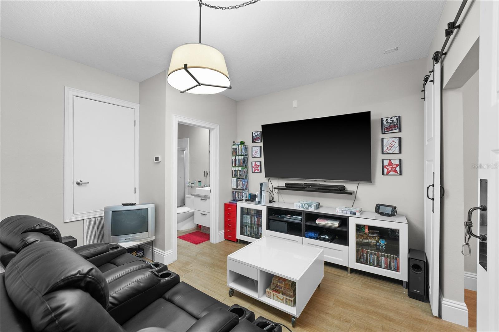 Image 28 of 44 For 6001 Caymus Loop