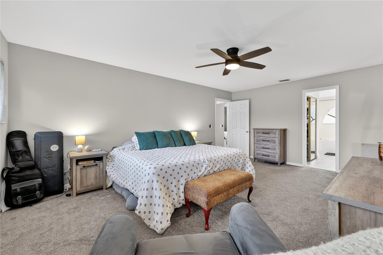 Image 18 of 30 For 4416 Dunwoody Place 9