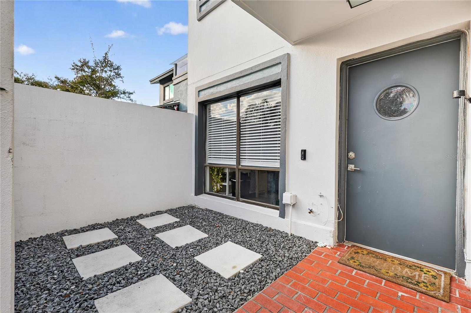 Image 2 of 30 For 4416 Dunwoody Place 9