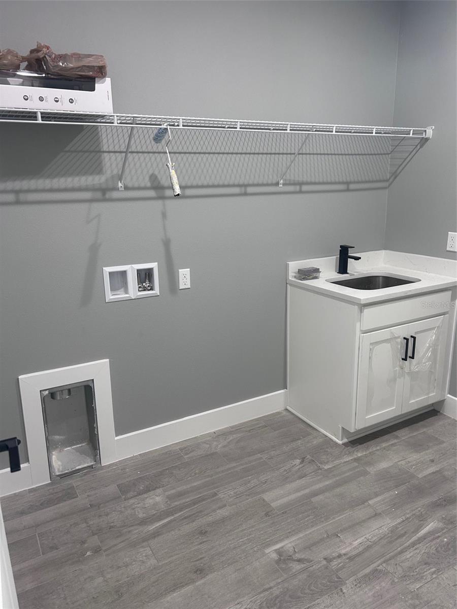 Image 9 of 17 For 509 Duss Street