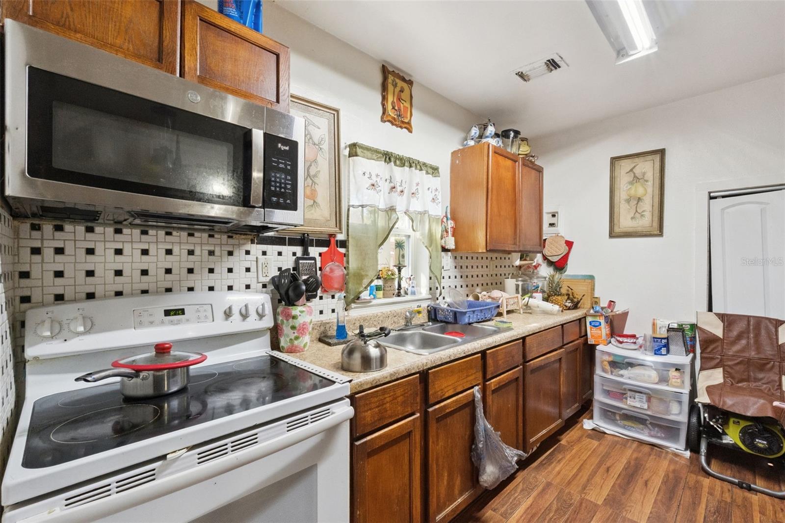 Image 5 of 13 For 310 Magnolia Street