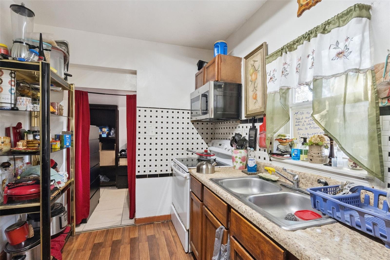 Image 6 of 13 For 310 Magnolia Street