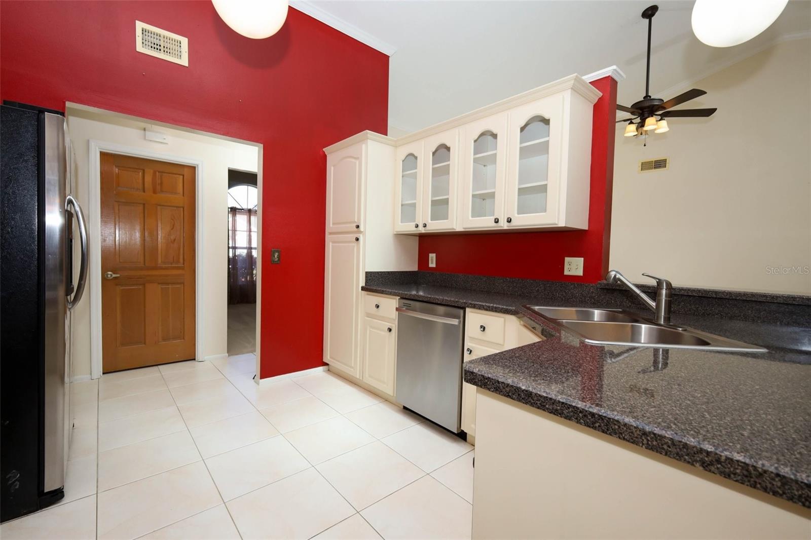 Image 12 of 48 For 7222 High Lake Drive