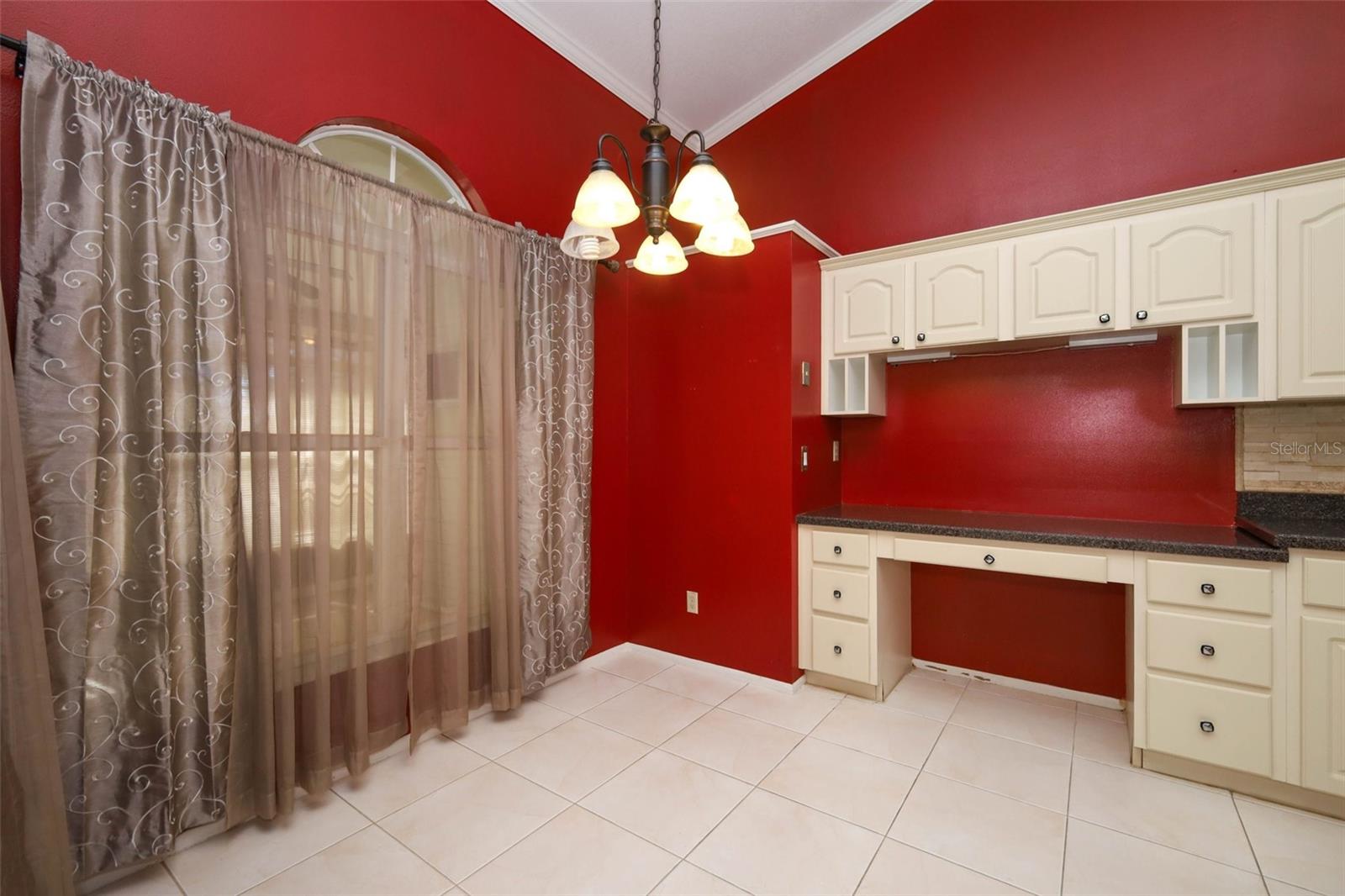 Image 15 of 48 For 7222 High Lake Drive