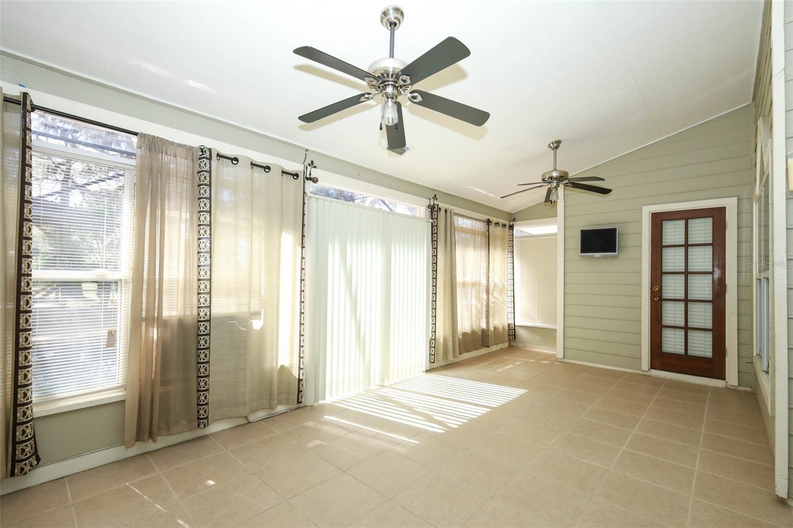 Image 22 of 48 For 7222 High Lake Drive