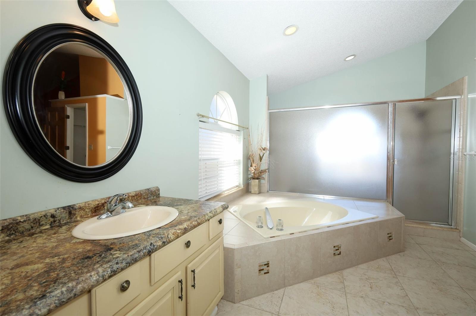 Image 28 of 48 For 7222 High Lake Drive