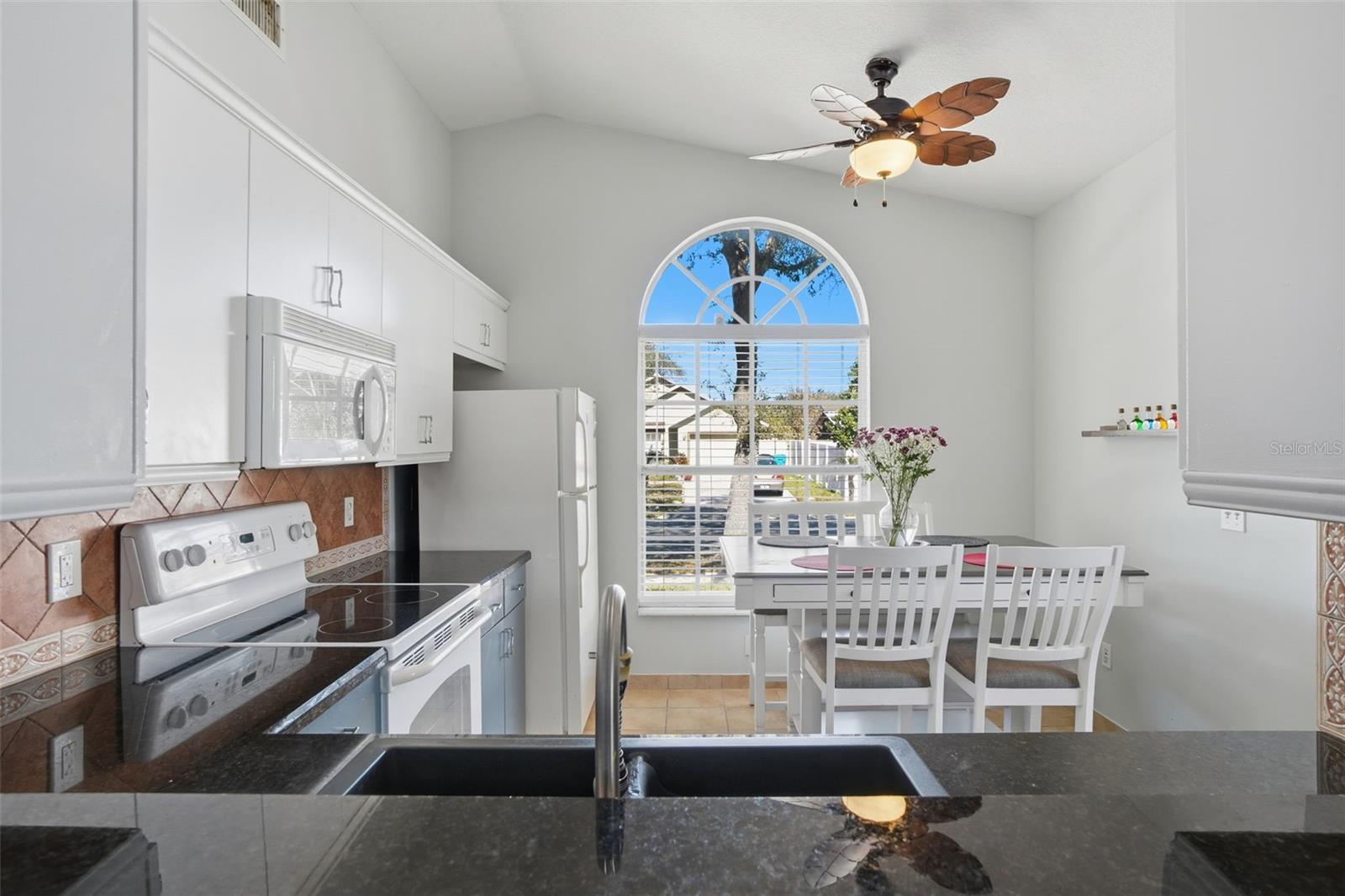 Image 12 of 30 For 9760 Violet Drive