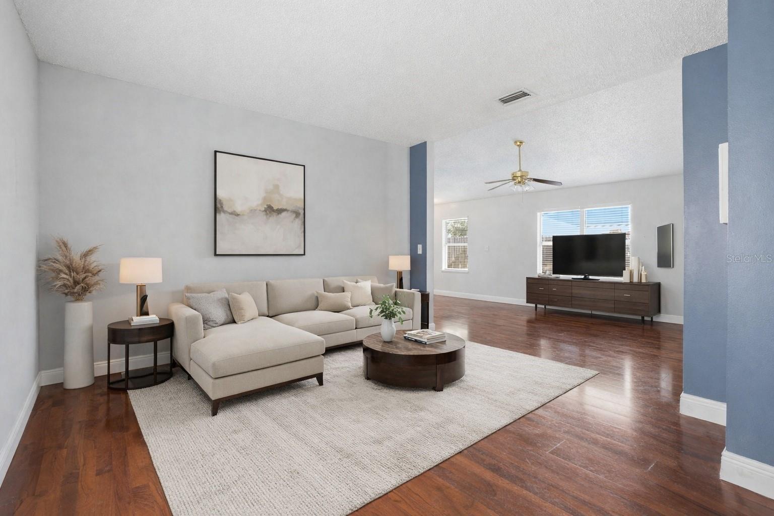 Image 15 of 30 For 9760 Violet Drive