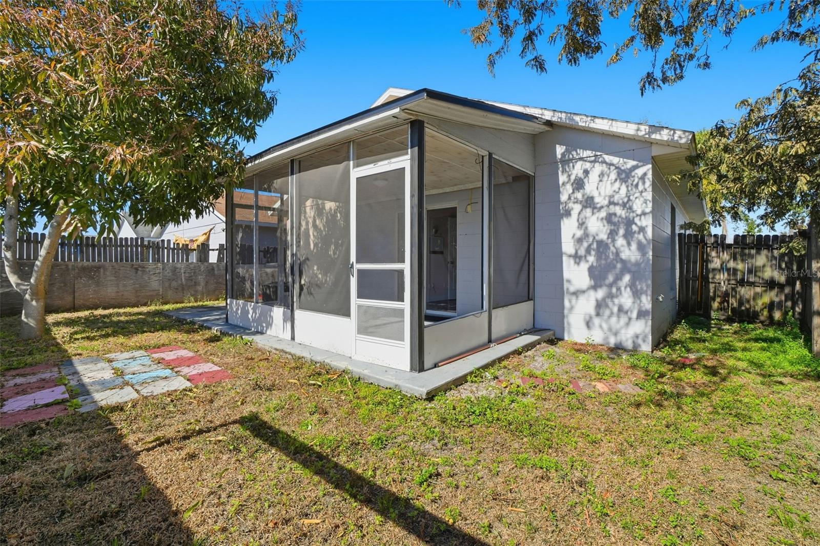 Image 29 of 30 For 9760 Violet Drive