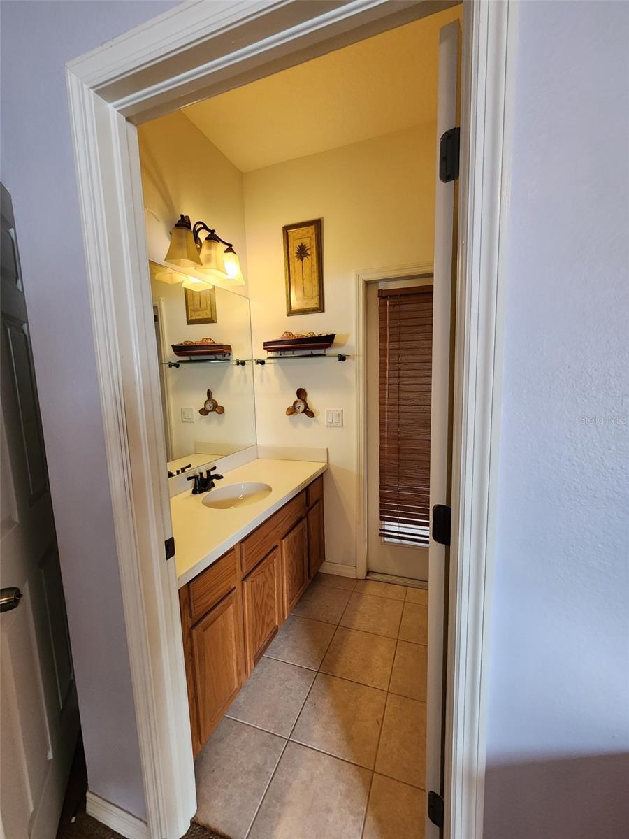 Image 20 of 28 For 1829 Mira Lago Circle