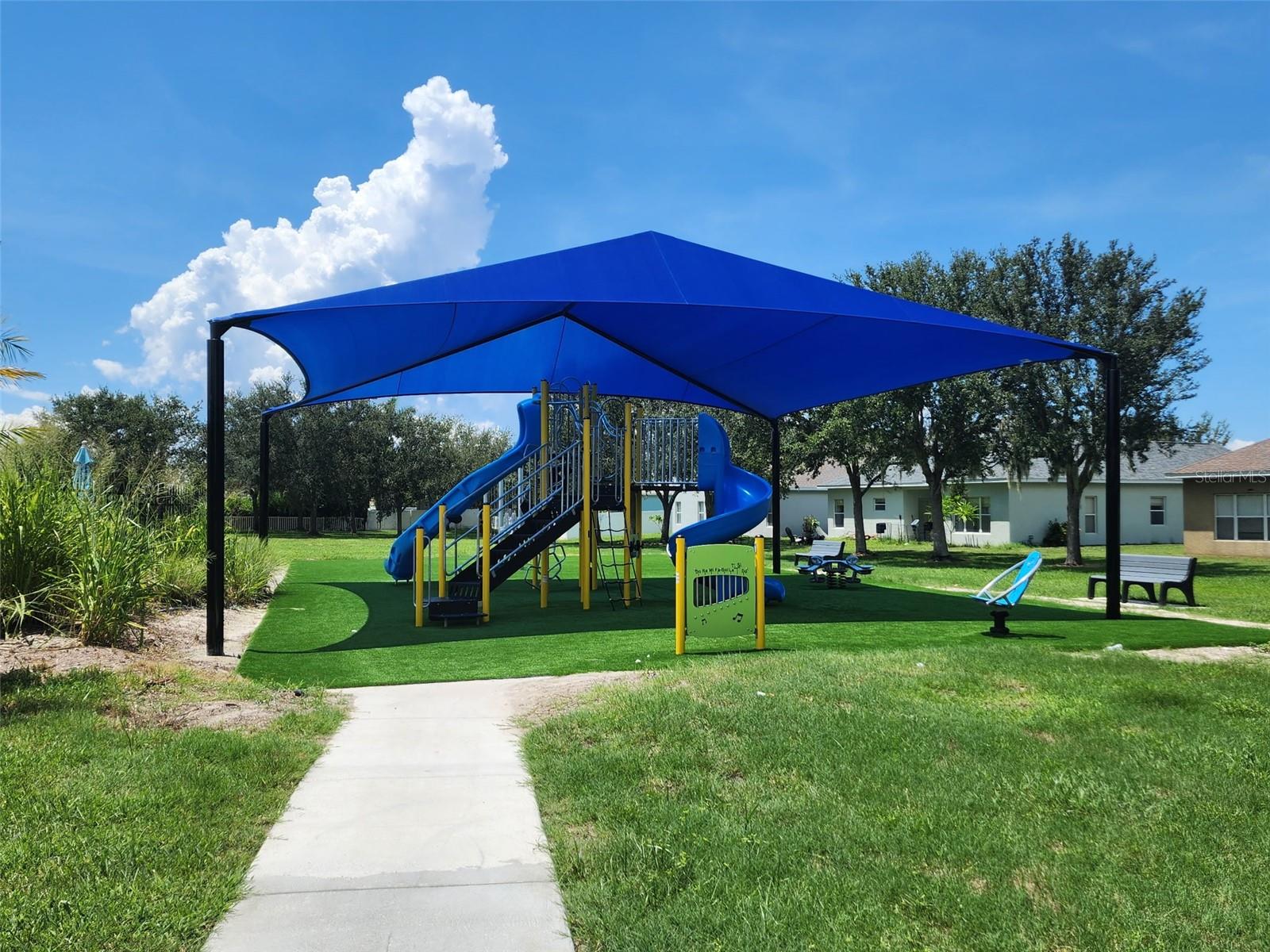 Image 26 of 28 For 1829 Mira Lago Circle