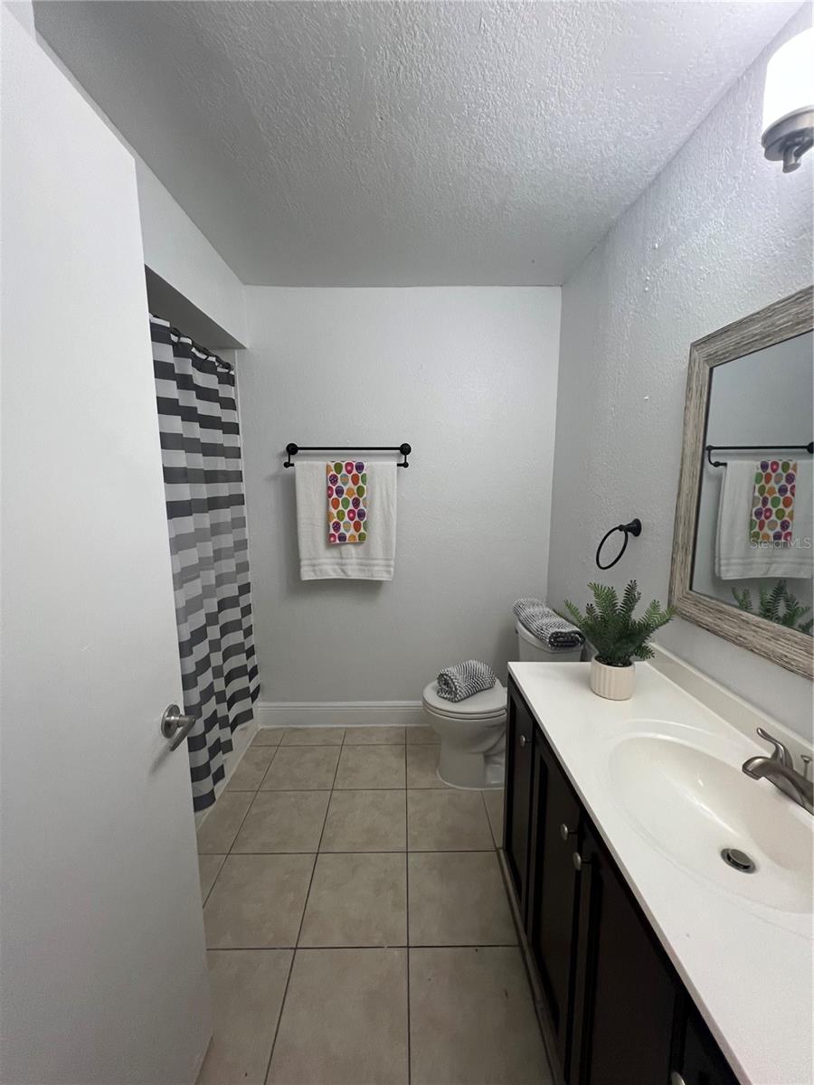 Image 15 of 25 For 1948 Lake Atriums Circle 127