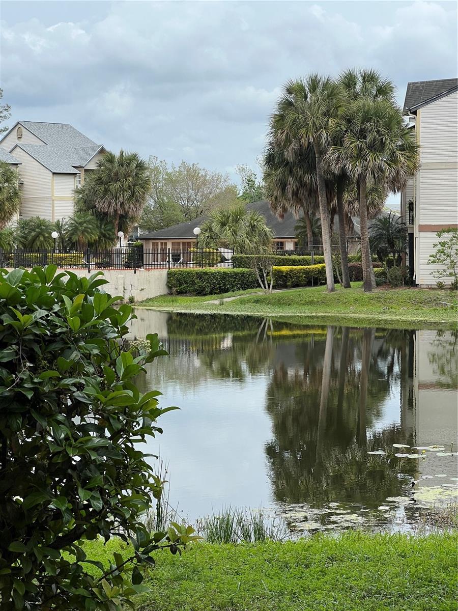 Image 25 of 25 For 1948 Lake Atriums Circle 127