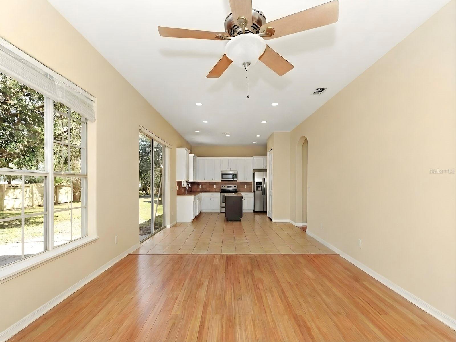 Image 18 of 34 For 408 River Song Court