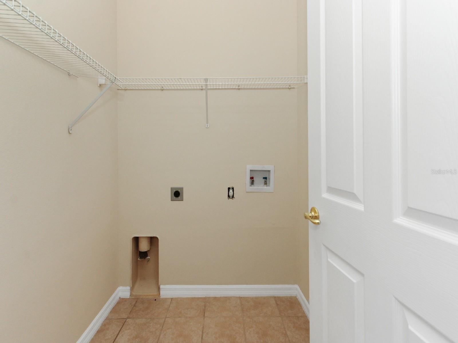 Image 21 of 34 For 408 River Song Court