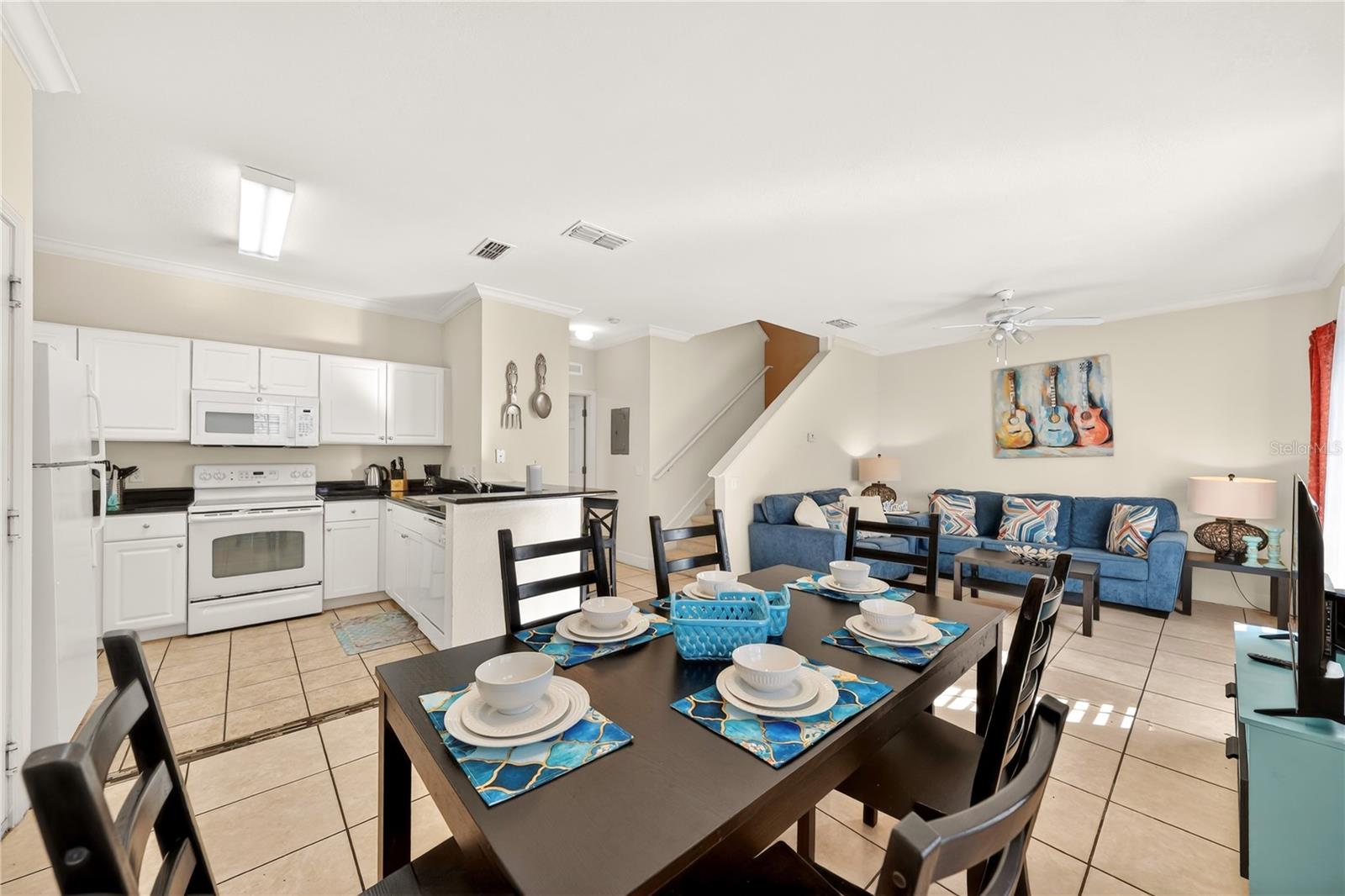 Image 11 of 55 For 2950 Lucayan Harbour Cir 105