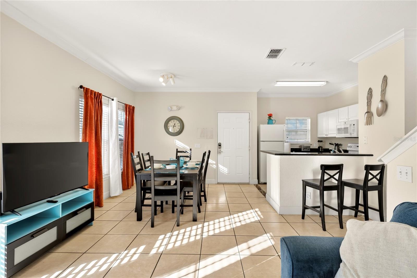 Image 5 of 55 For 2950 Lucayan Harbour Cir 105