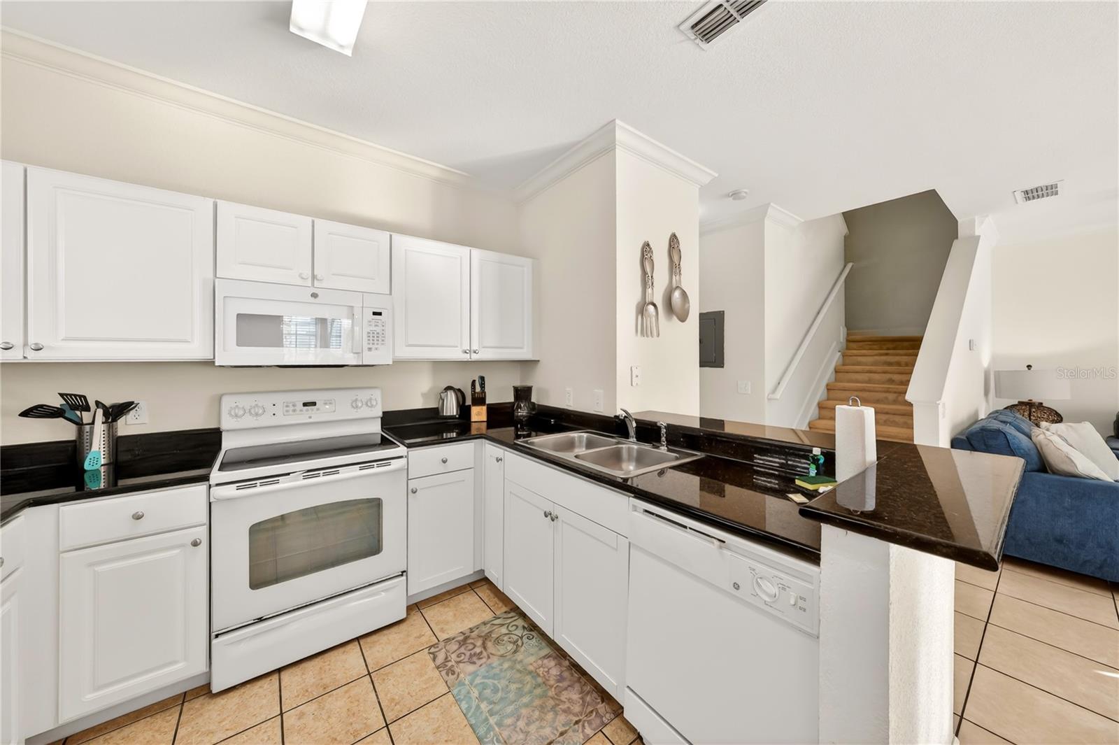 Image 8 of 55 For 2950 Lucayan Harbour Cir 105