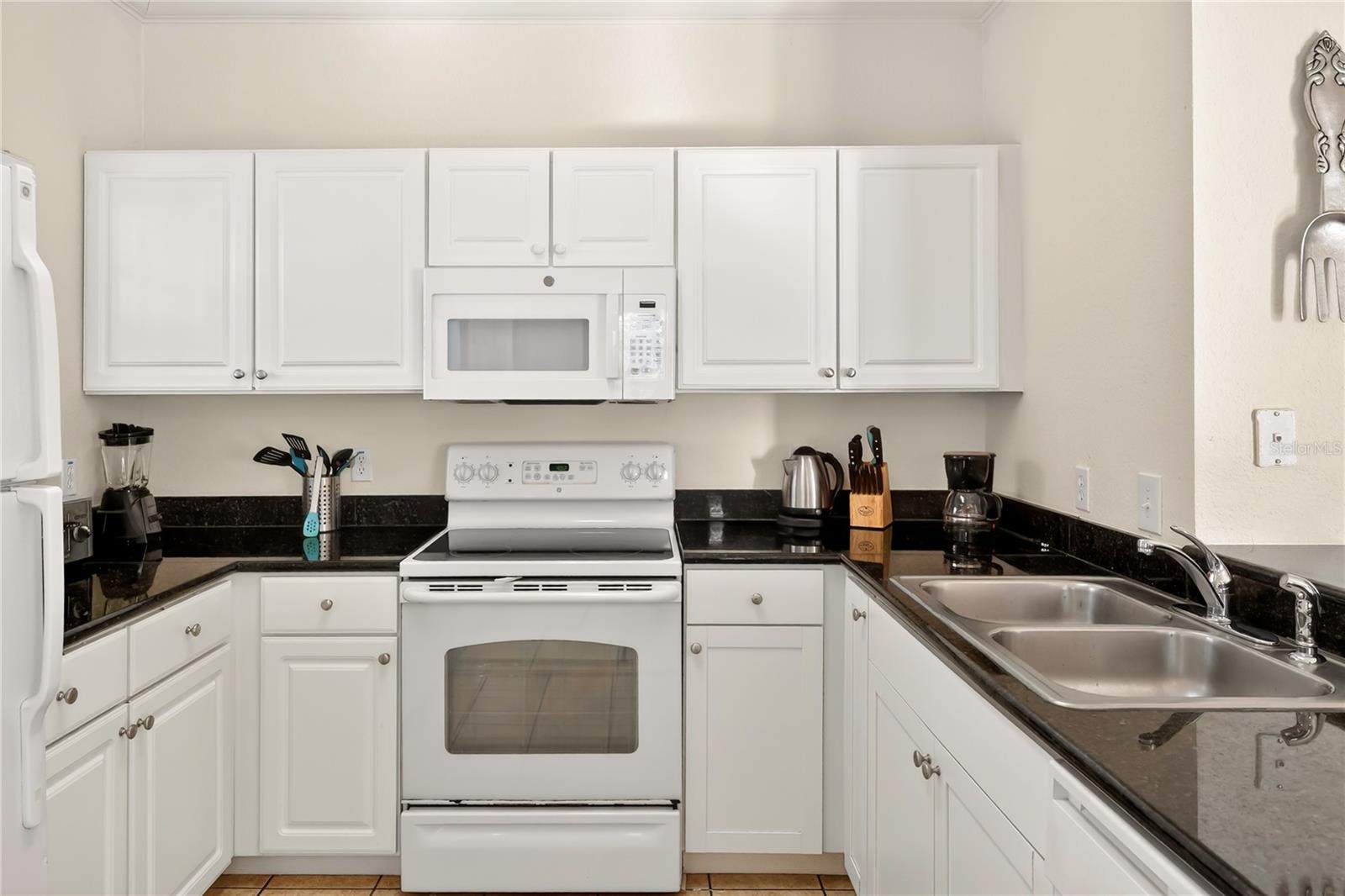 Image 9 of 55 For 2950 Lucayan Harbour Cir 105