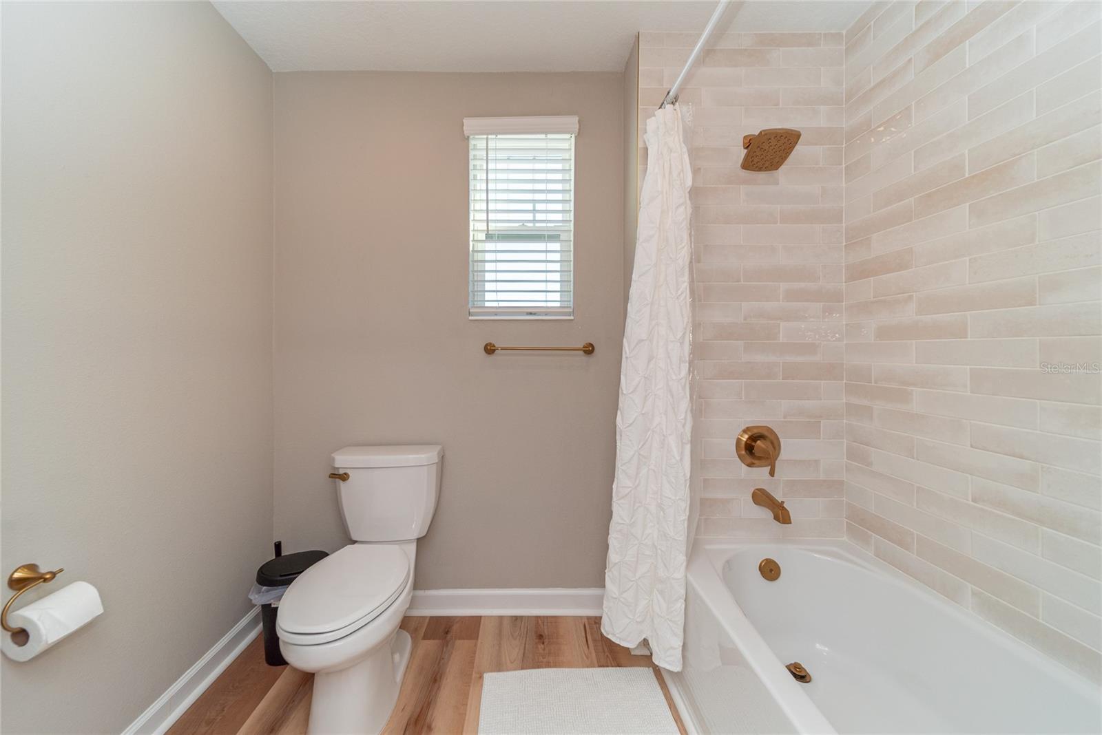 Image 45 of 63 For 11012 Robert Frost Drive