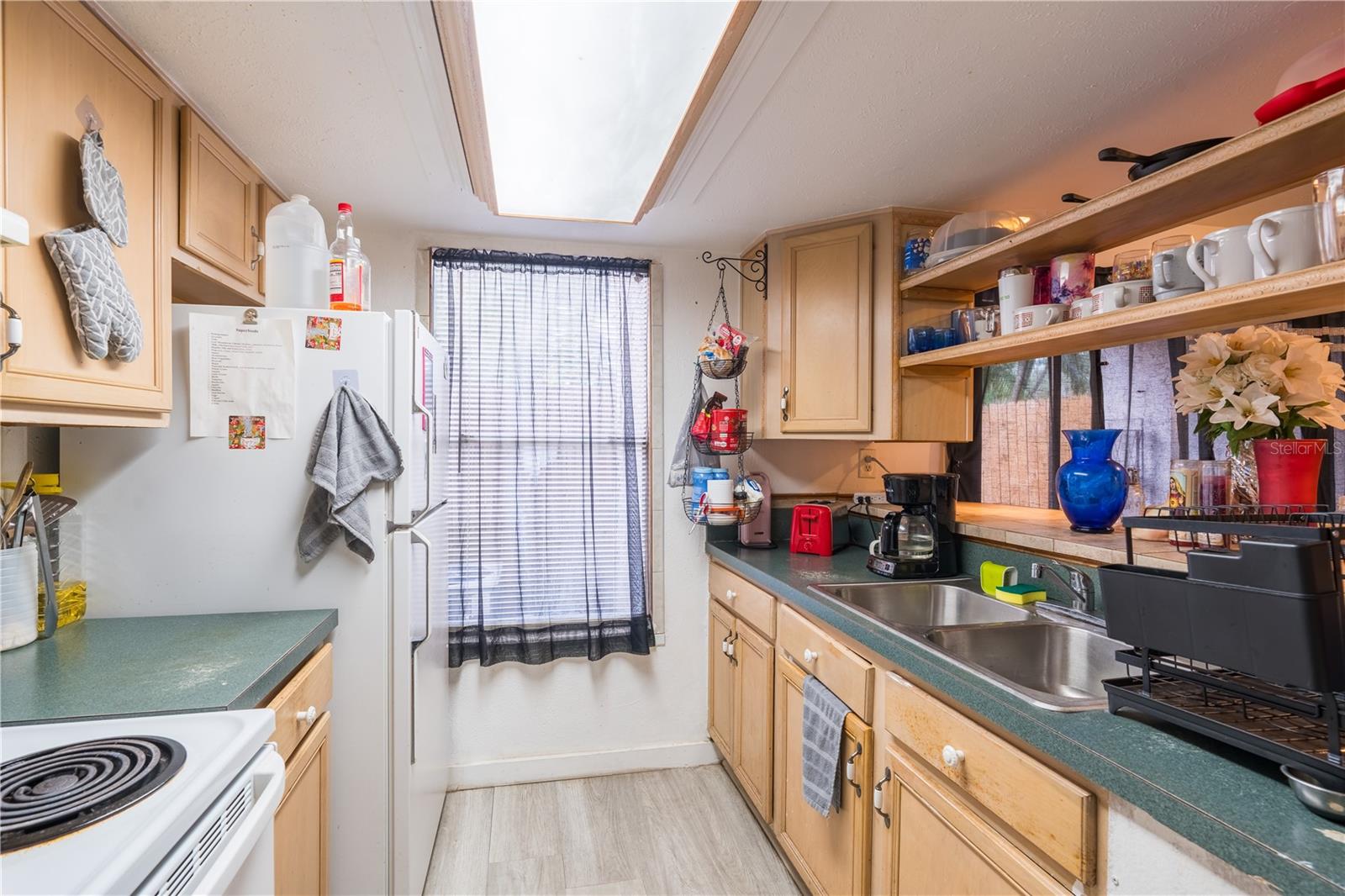 Image 9 of 22 For 4004 Barwood Drive 3804