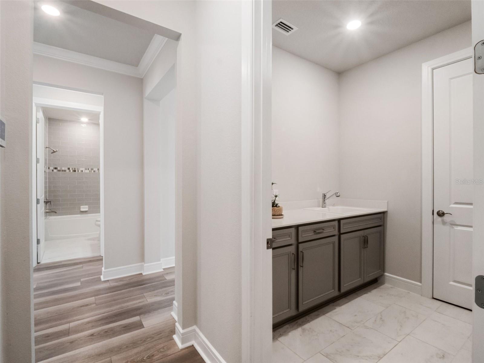 Image 22 of 46 For 13343 Sunny Retreat Lane