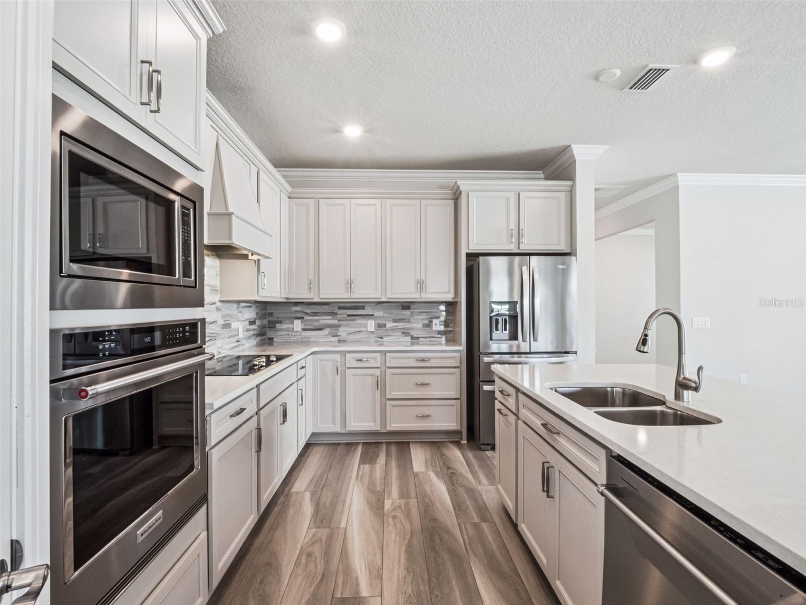 Image 7 of 46 For 13343 Sunny Retreat Lane