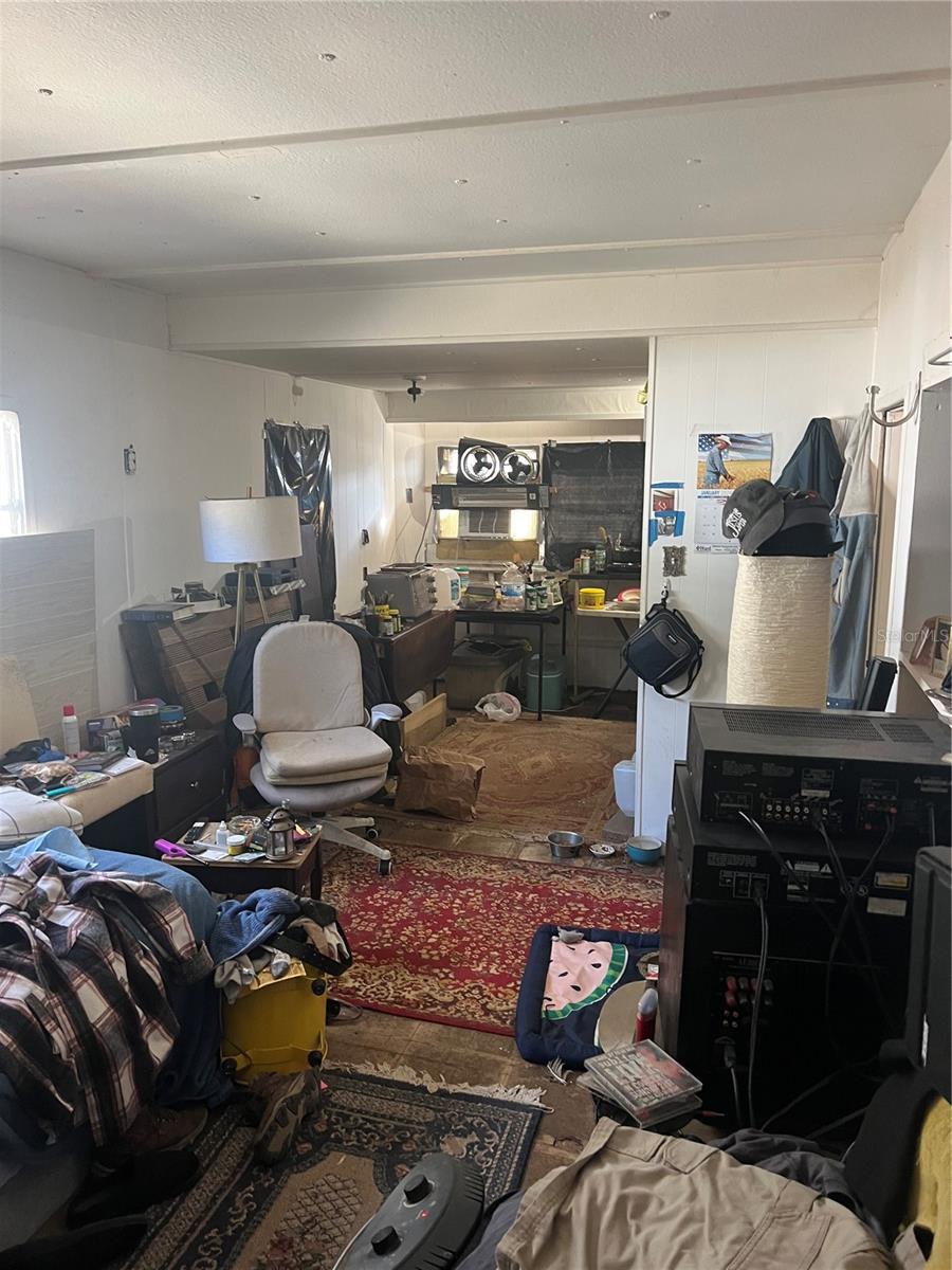 Image 18 of 31 For 118 Creekside Road