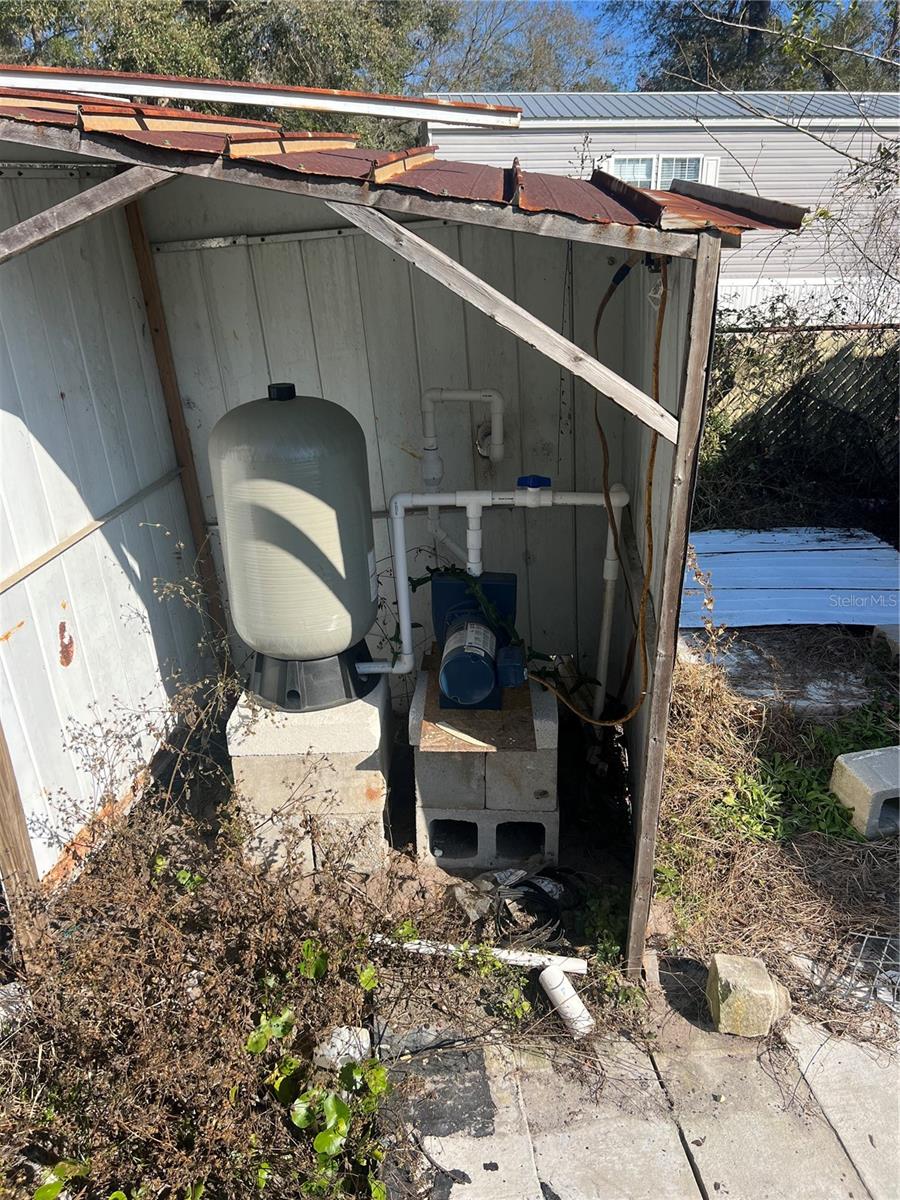 Image 9 of 31 For 118 Creekside Road