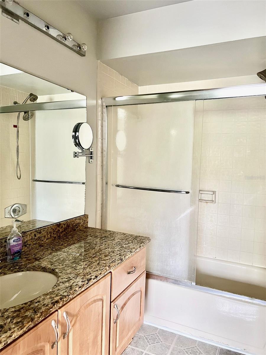 Image 14 of 38 For 3704 Southpointe Drive U-2