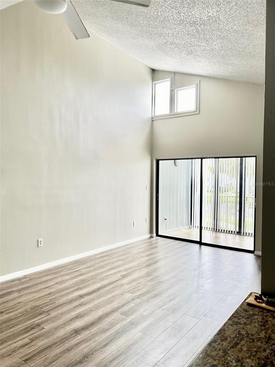 Image 6 of 38 For 3704 Southpointe Drive U-2