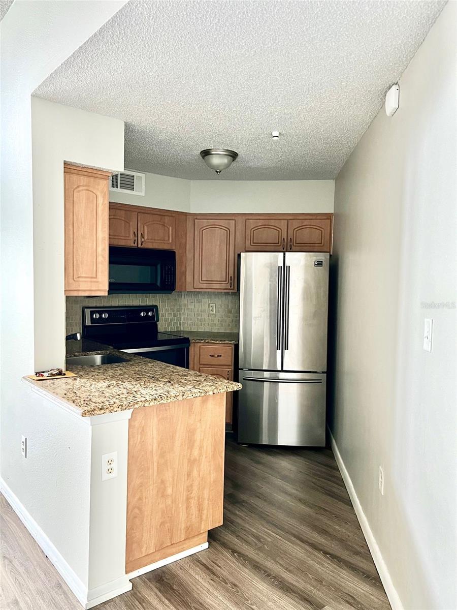 Image 8 of 38 For 3704 Southpointe Drive U-2