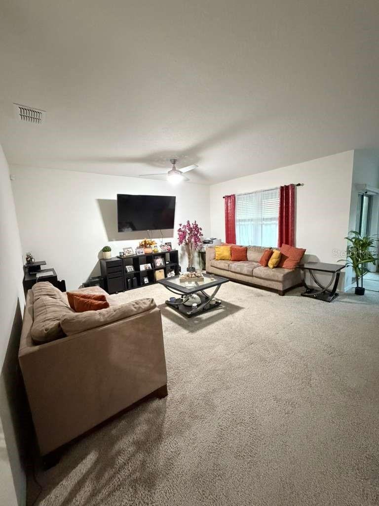 Image 3 of 14 For 1415 Fox Squirrel Drive