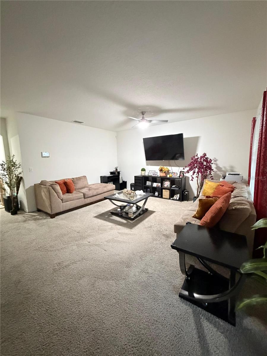 Image 7 of 14 For 1415 Fox Squirrel Drive